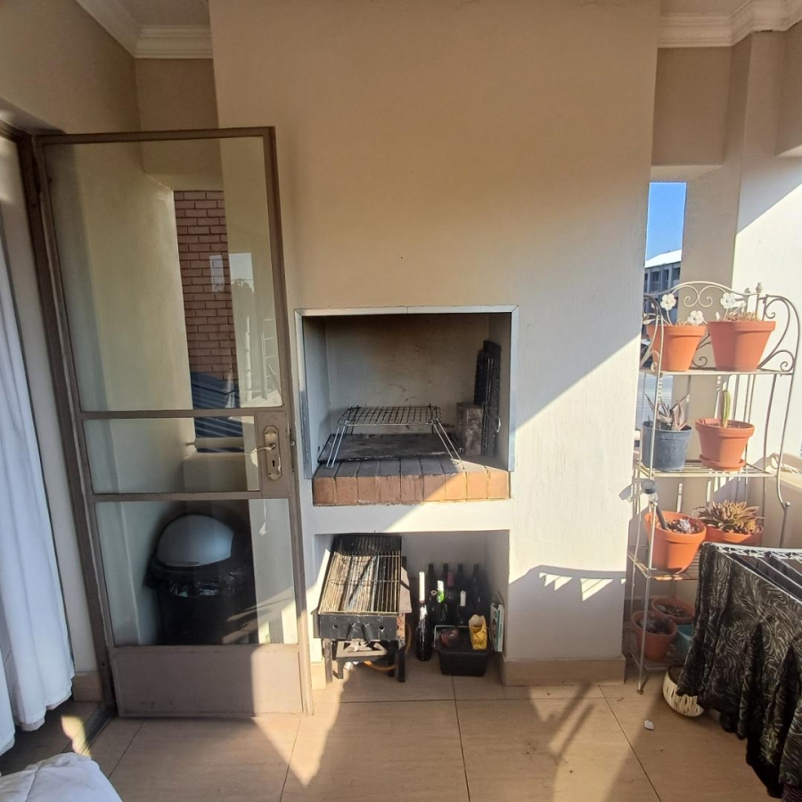 2 Bedroom Property for Sale in Moregloed Gauteng