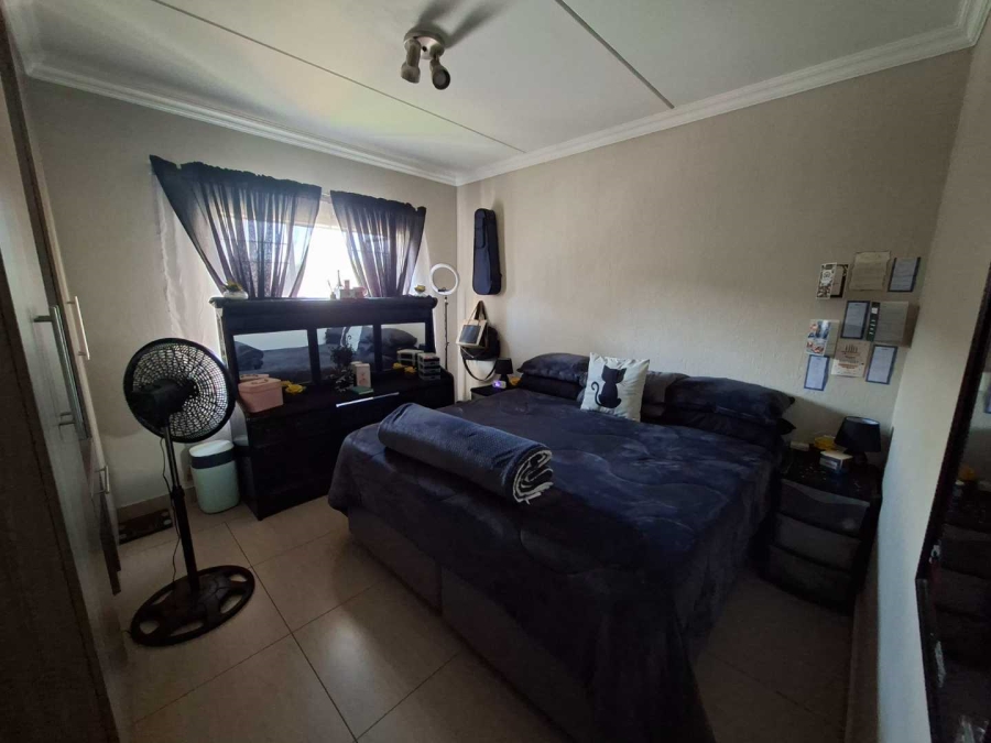 2 Bedroom Property for Sale in Moregloed Gauteng