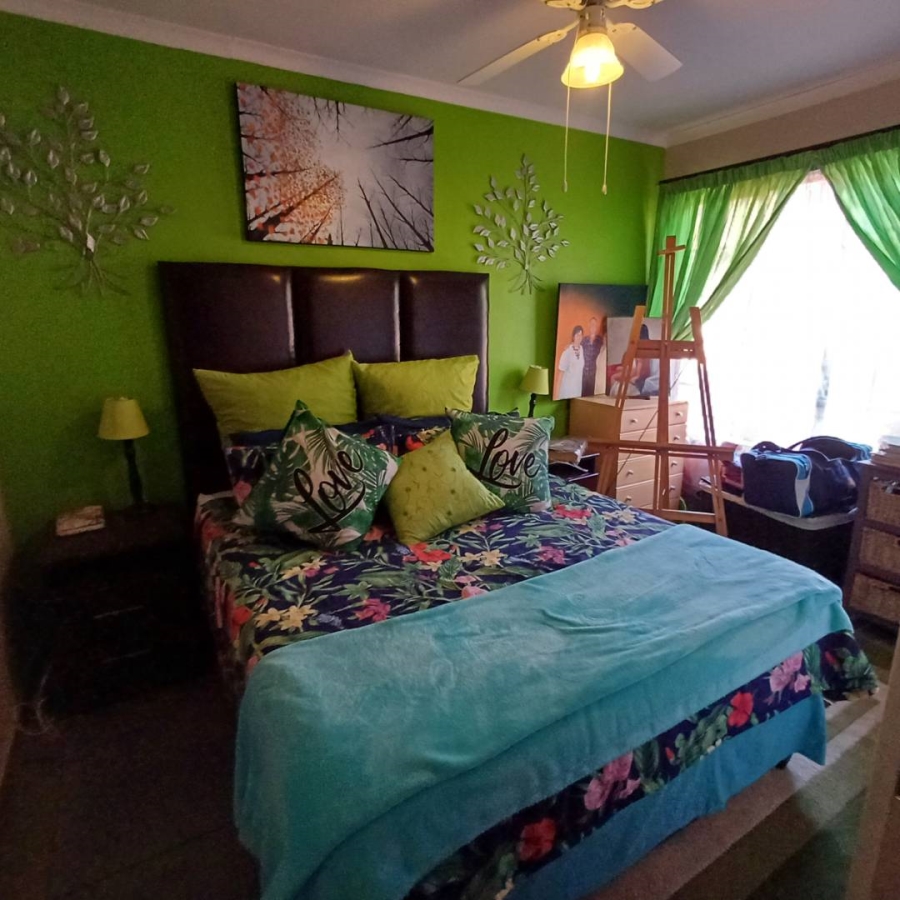 2 Bedroom Property for Sale in Annlin Gauteng