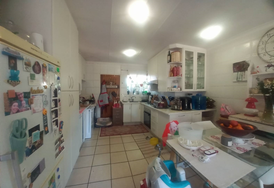3 Bedroom Property for Sale in Glen Marais Gauteng