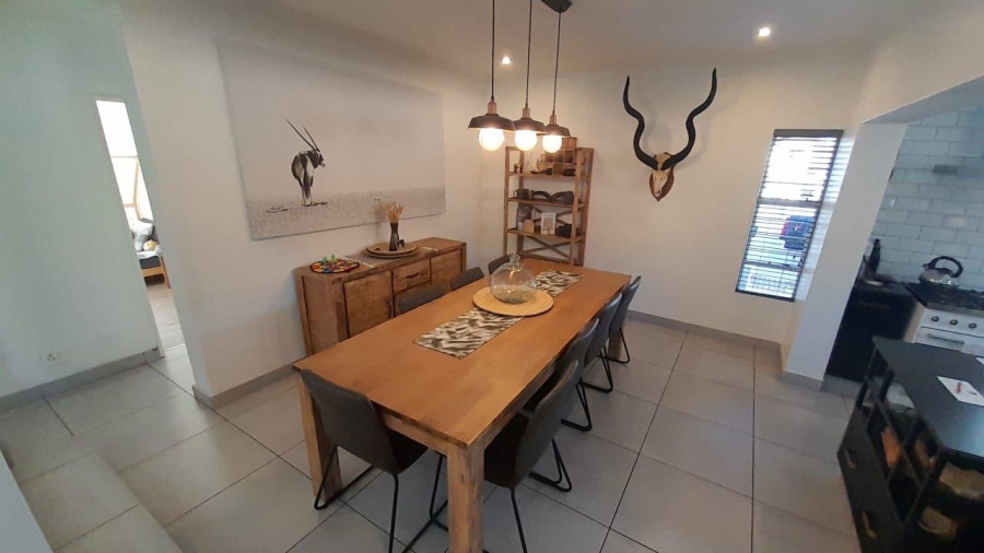 4 Bedroom Property for Sale in Glen Marais Gauteng