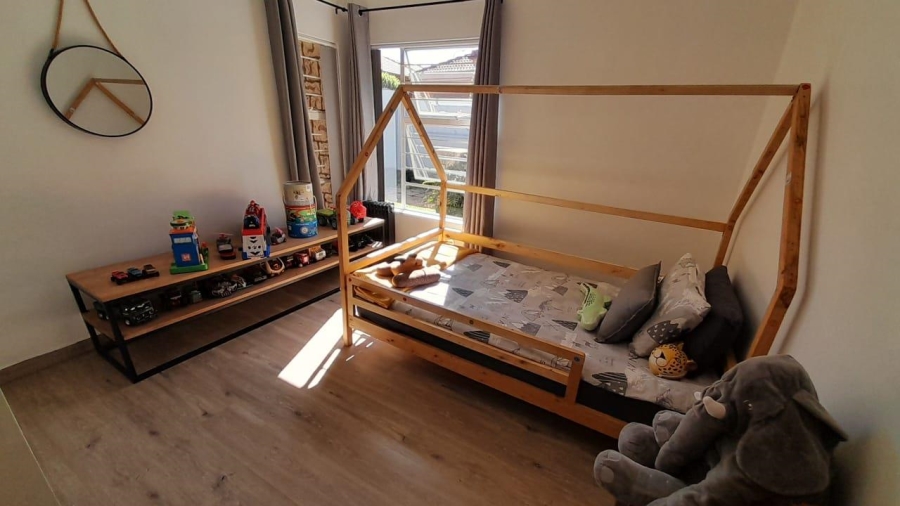 4 Bedroom Property for Sale in Glen Marais Gauteng