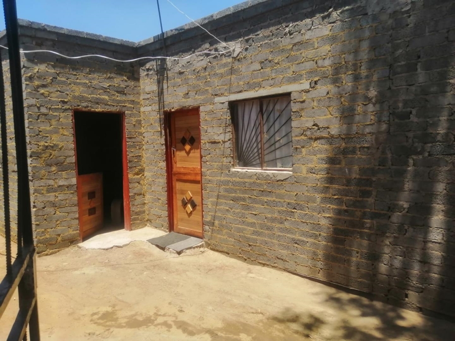 8 Bedroom Property for Sale in Orange Farm Gauteng