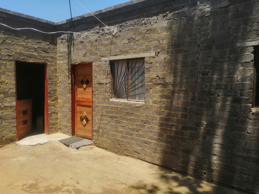 8 Bedroom Property for Sale in Orange Farm Gauteng
