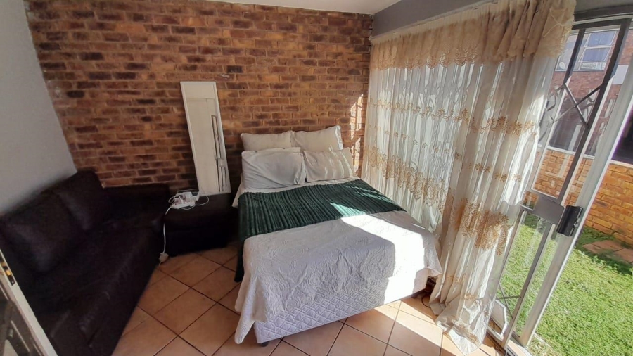 3 Bedroom Property for Sale in Glen Marais Gauteng