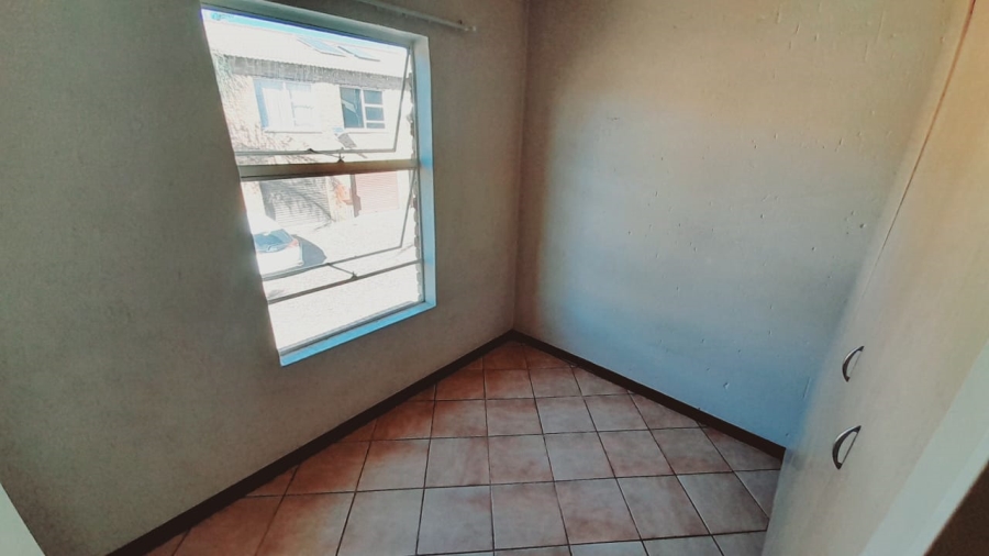 3 Bedroom Property for Sale in Glen Marais Gauteng