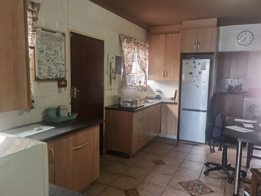 4 Bedroom Property for Sale in Birchleigh Gauteng