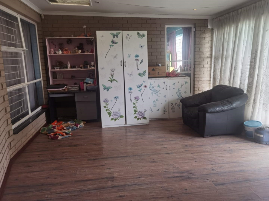 4 Bedroom Property for Sale in Birchleigh Gauteng