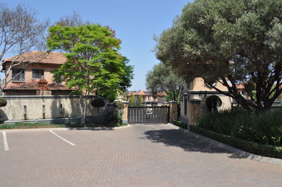 2 Bedroom Property for Sale in Olympus Gauteng