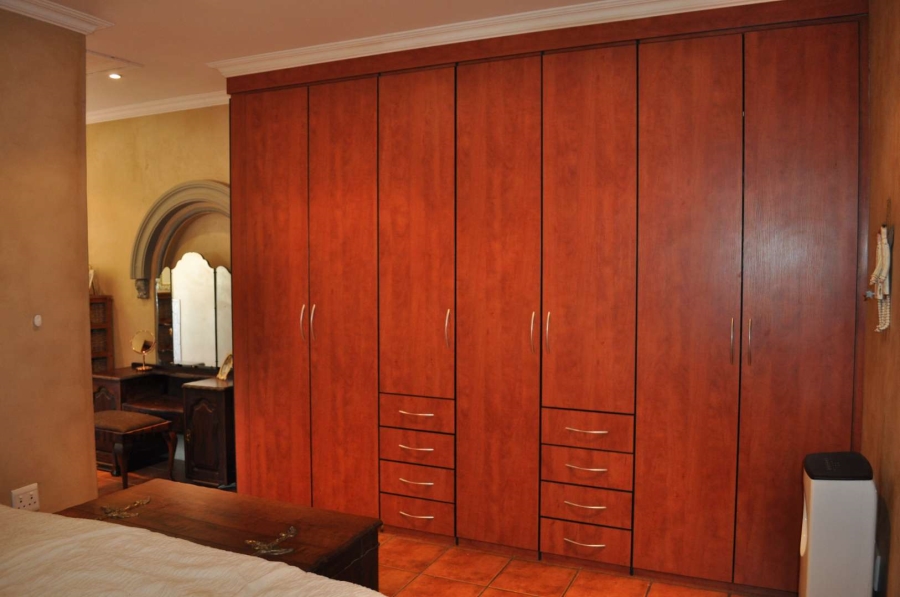 2 Bedroom Property for Sale in Olympus Gauteng