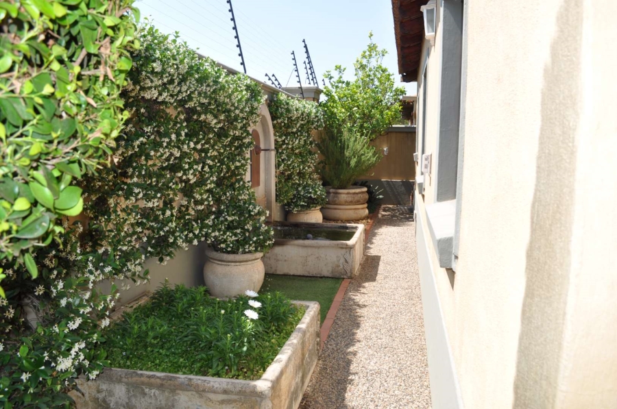 2 Bedroom Property for Sale in Olympus Gauteng