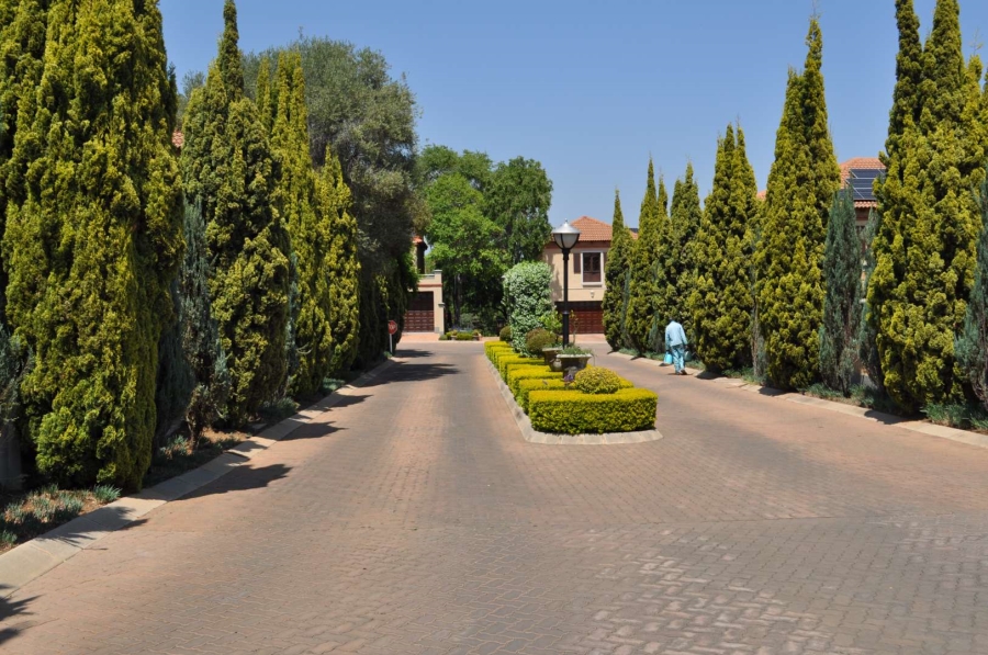 2 Bedroom Property for Sale in Olympus Gauteng