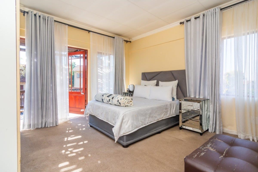 3 Bedroom Property for Sale in Roodepoort Gauteng