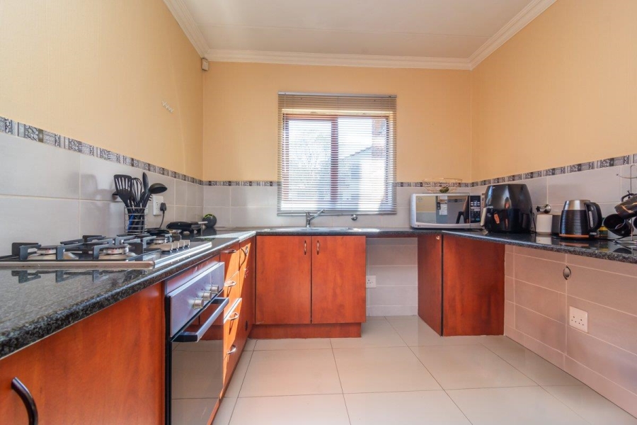 3 Bedroom Property for Sale in Roodepoort Gauteng