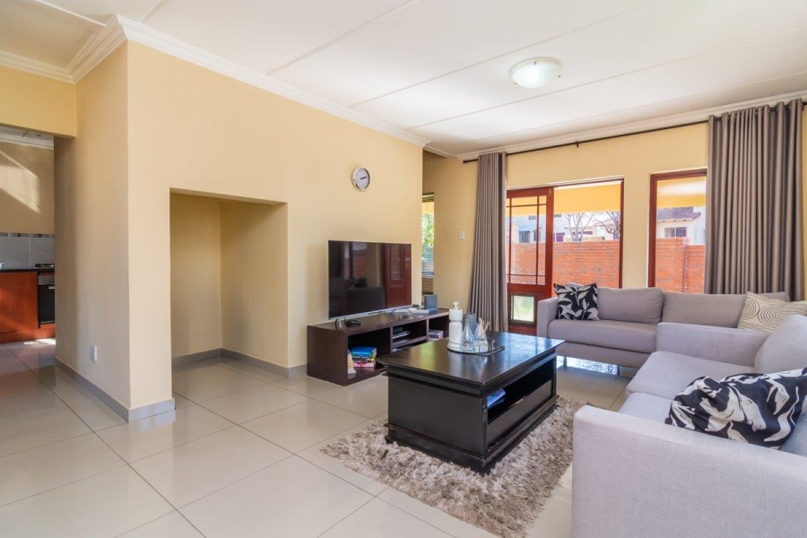 3 Bedroom Property for Sale in Roodepoort Gauteng