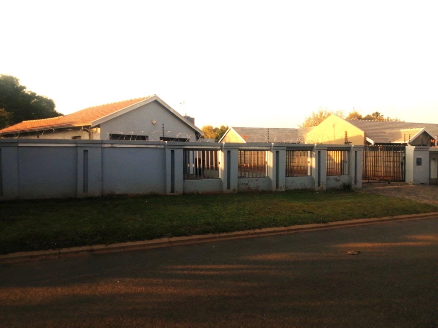 3 Bedroom Property for Sale in Mayberry Park Gauteng