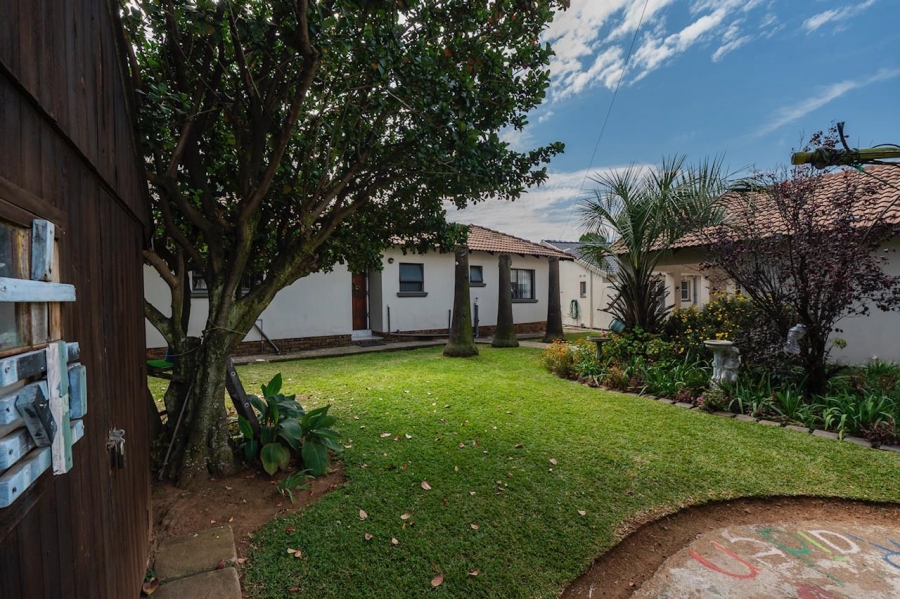 5 Bedroom Property for Sale in Brackenhurst Gauteng