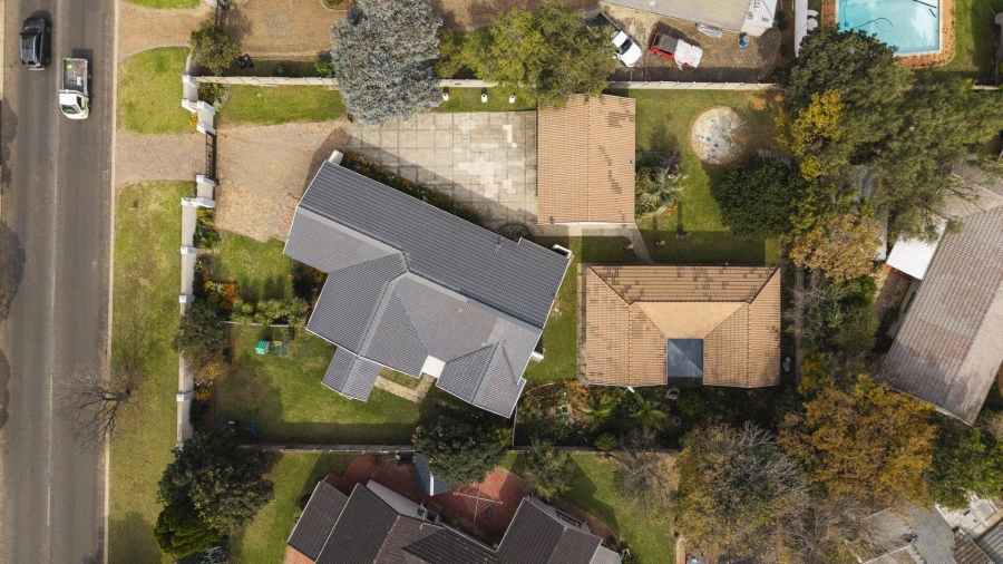 5 Bedroom Property for Sale in Brackenhurst Gauteng