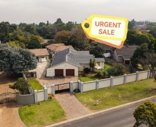 5 Bedroom Property for Sale in Brackenhurst Gauteng