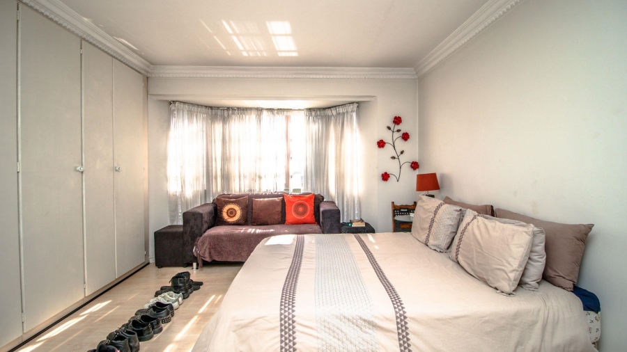 4 Bedroom Property for Sale in Lakefield Gauteng