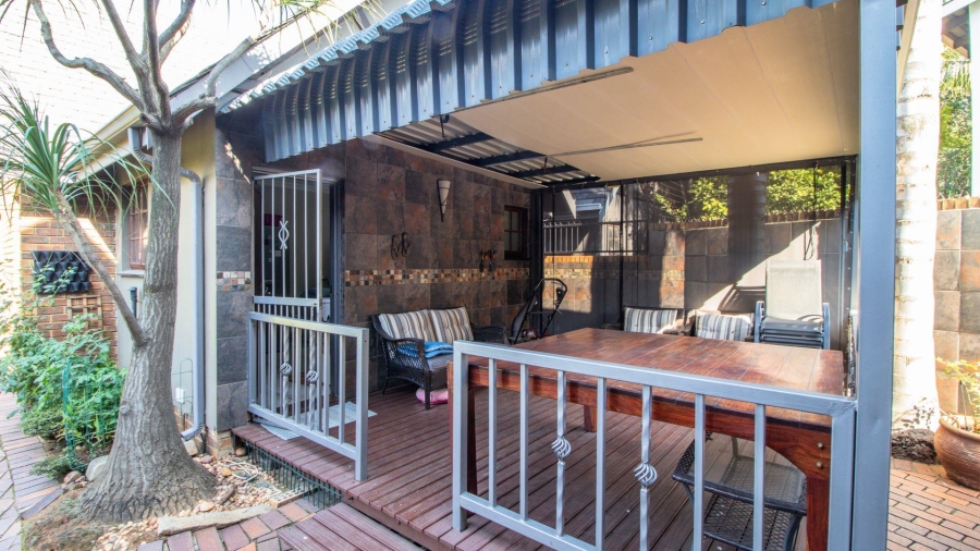 4 Bedroom Property for Sale in Lakefield Gauteng