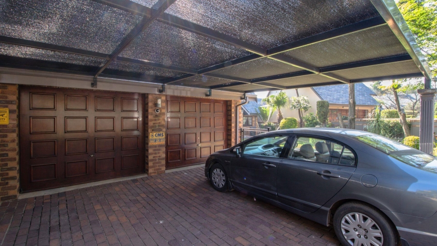 4 Bedroom Property for Sale in Lakefield Gauteng