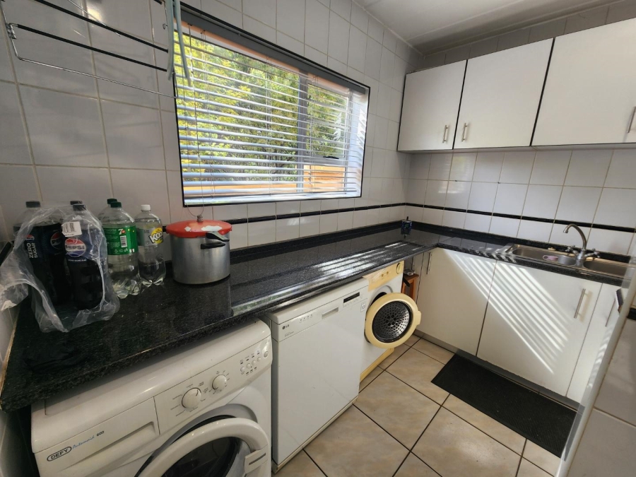 4 Bedroom Property for Sale in Glenvista Gauteng