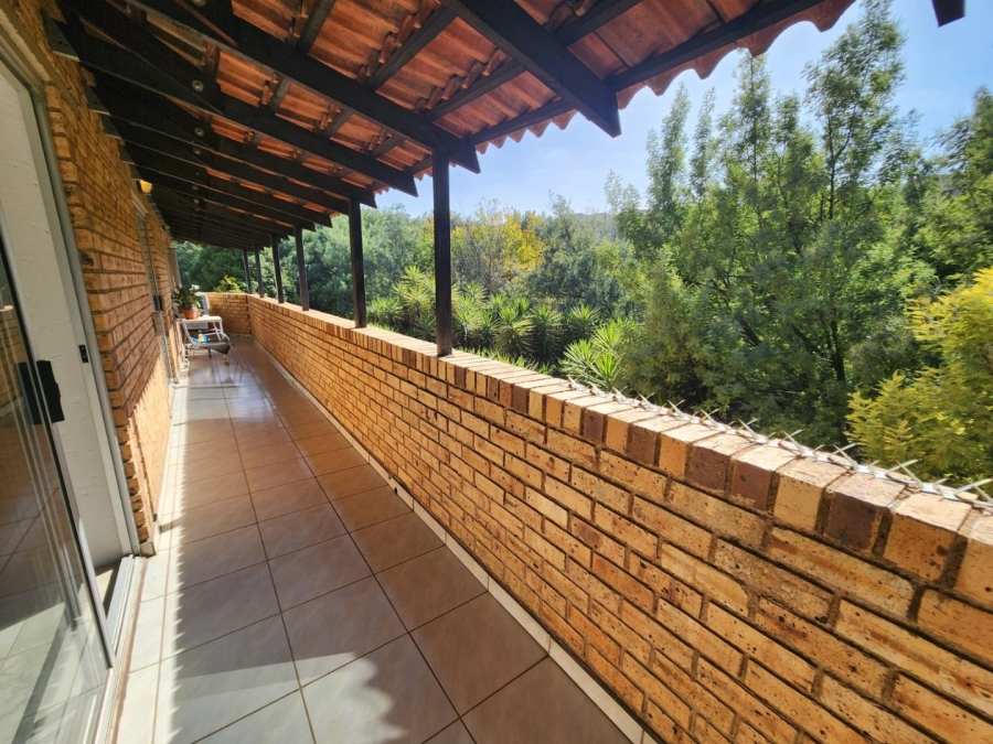 4 Bedroom Property for Sale in Glenvista Gauteng