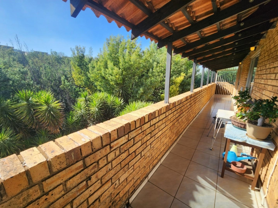 4 Bedroom Property for Sale in Glenvista Gauteng