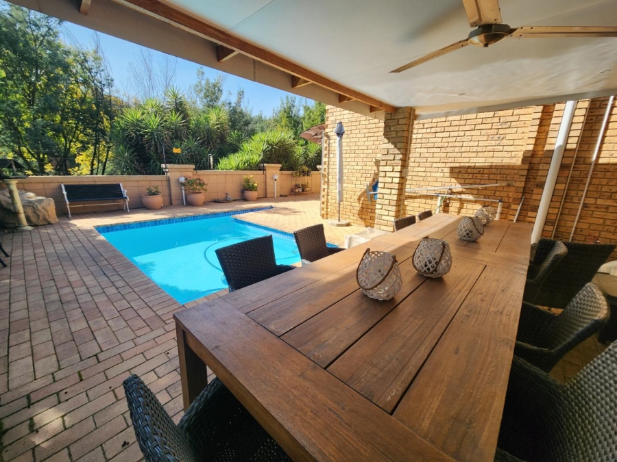 4 Bedroom Property for Sale in Glenvista Gauteng
