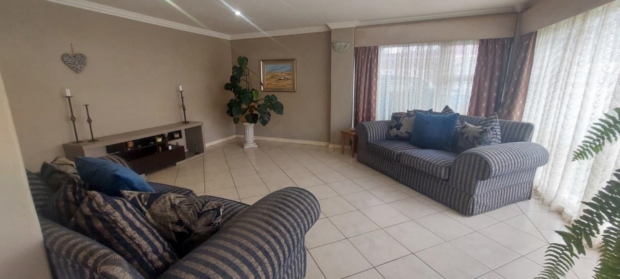 3 Bedroom Property for Sale in Tulisa Park Gauteng