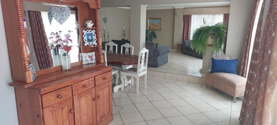 3 Bedroom Property for Sale in Tulisa Park Gauteng