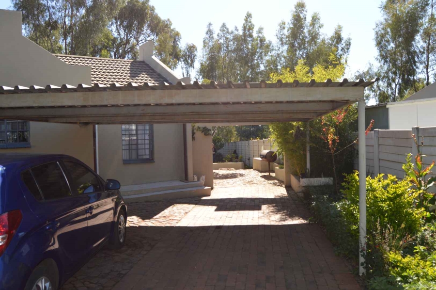 3 Bedroom Property for Sale in Albertsdal Gauteng