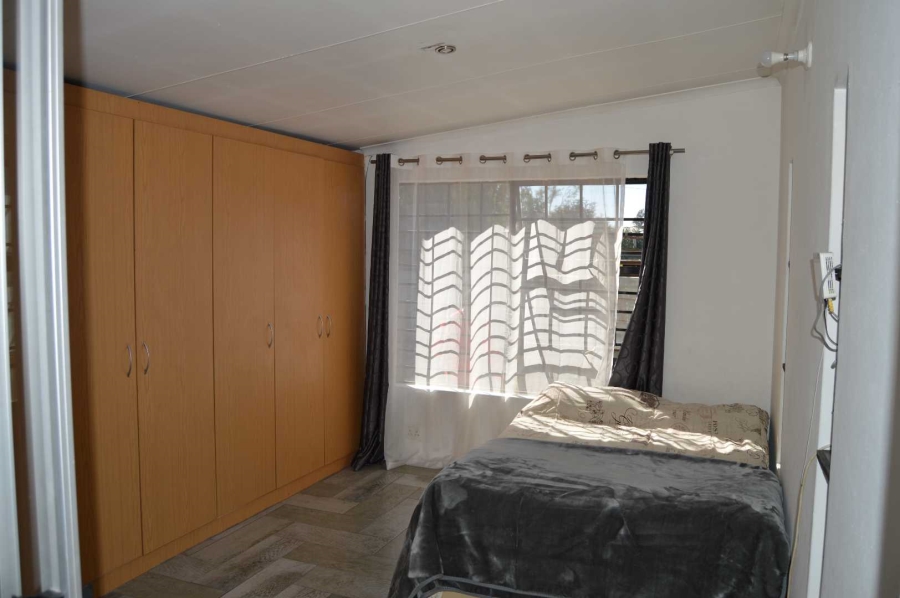 3 Bedroom Property for Sale in Albertsdal Gauteng