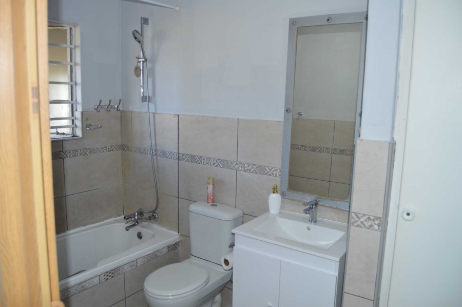 3 Bedroom Property for Sale in Albertsdal Gauteng