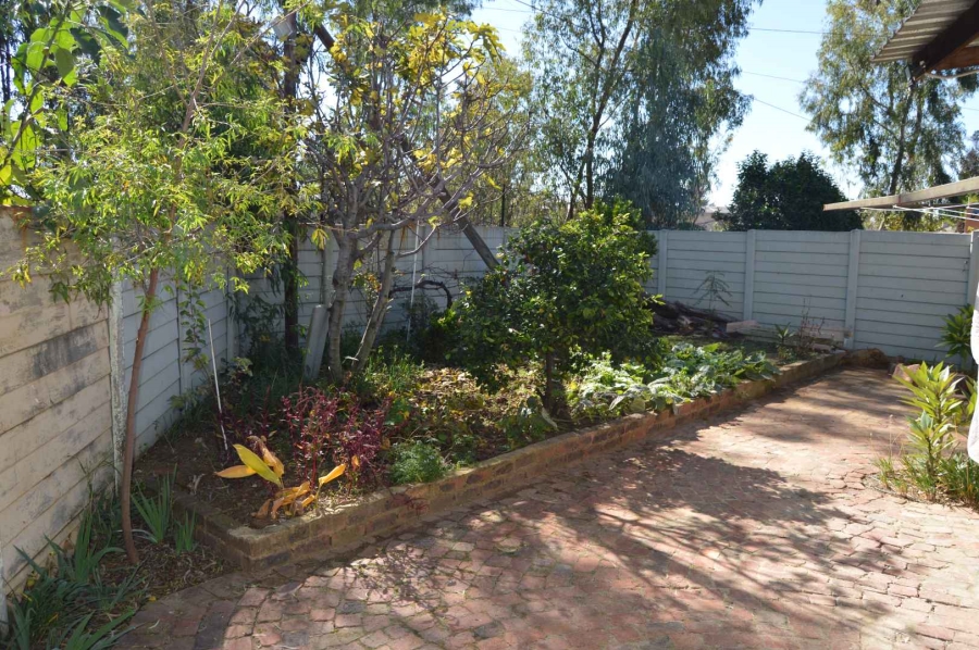 3 Bedroom Property for Sale in Albertsdal Gauteng