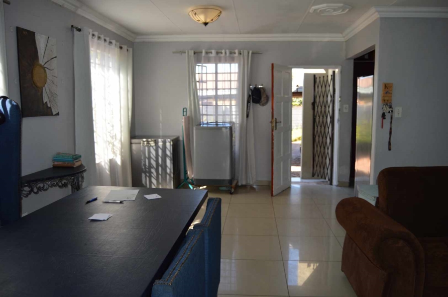 3 Bedroom Property for Sale in Albertsdal Gauteng