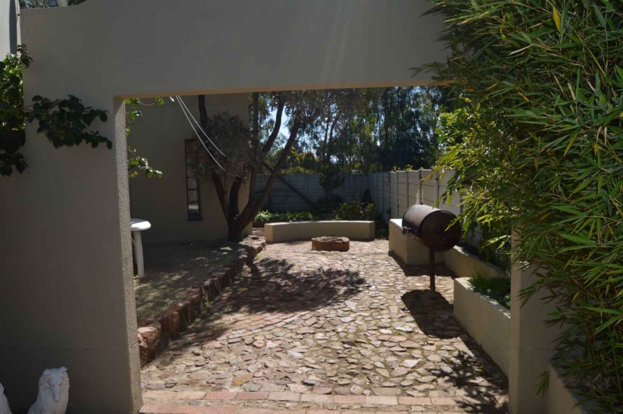 3 Bedroom Property for Sale in Albertsdal Gauteng