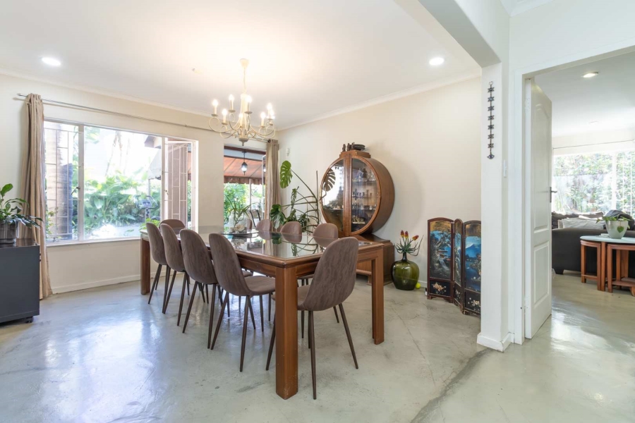 4 Bedroom Property for Sale in Hurlingham Gauteng