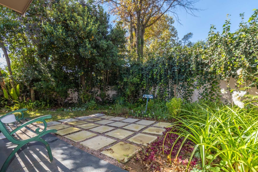 4 Bedroom Property for Sale in Hurlingham Gauteng