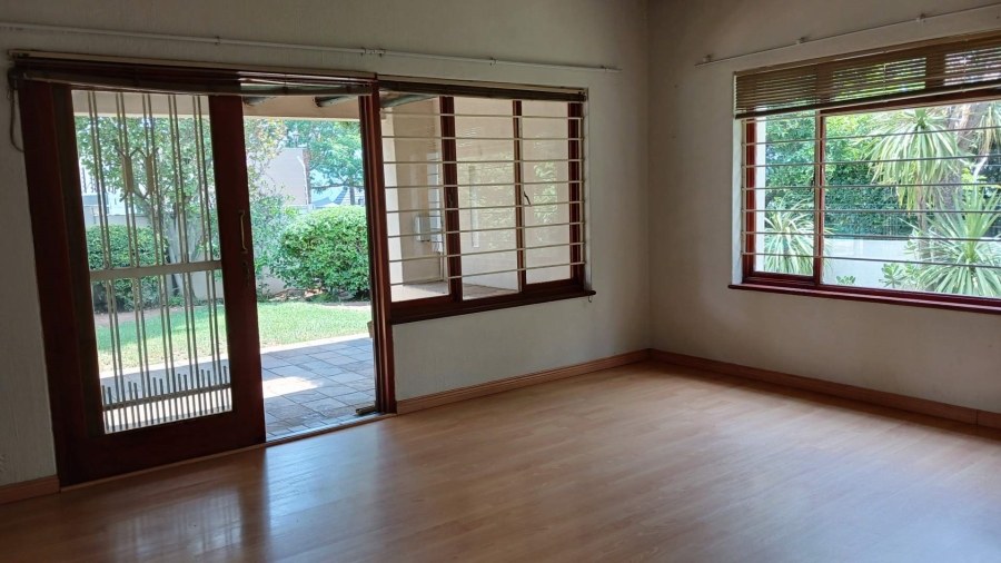 4 Bedroom Property for Sale in Hurlingham Manor Gauteng