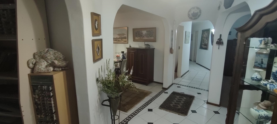 4 Bedroom Property for Sale in Monument Park Gauteng