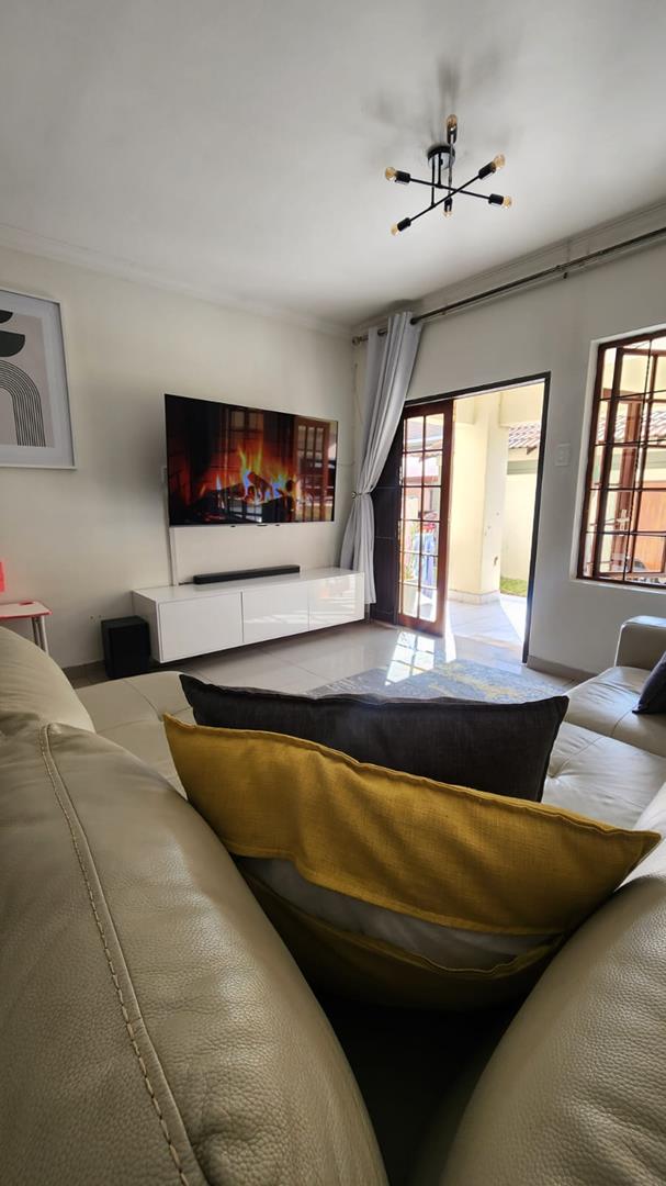 2 Bedroom Property for Sale in Heatherdale Gauteng