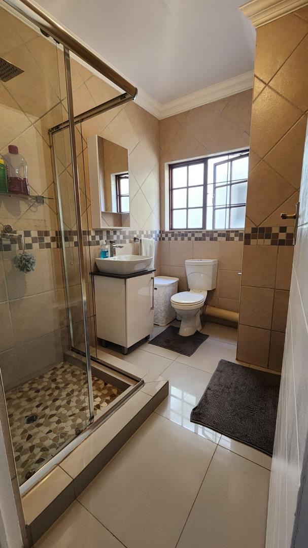 2 Bedroom Property for Sale in Heatherdale Gauteng
