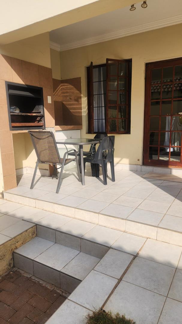2 Bedroom Property for Sale in Heatherdale Gauteng