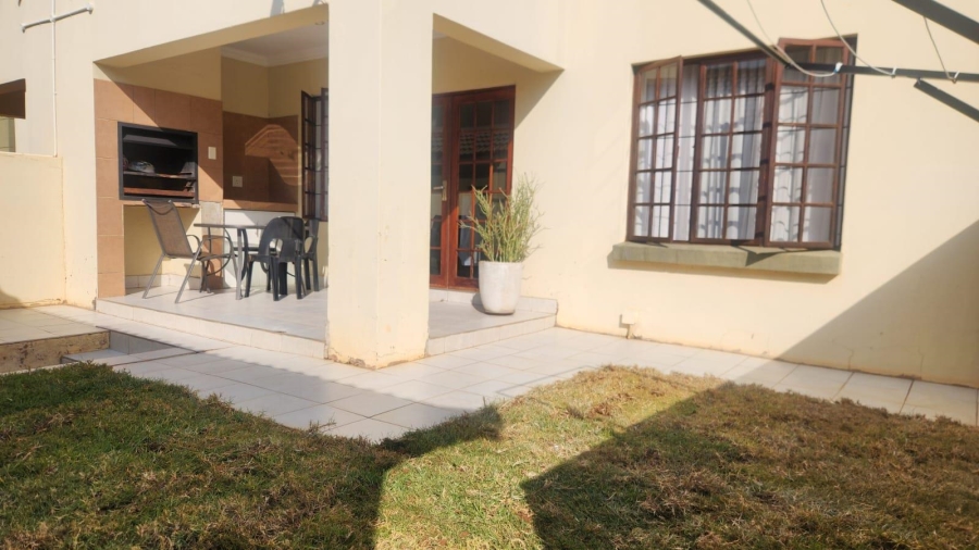 2 Bedroom Property for Sale in Heatherdale Gauteng