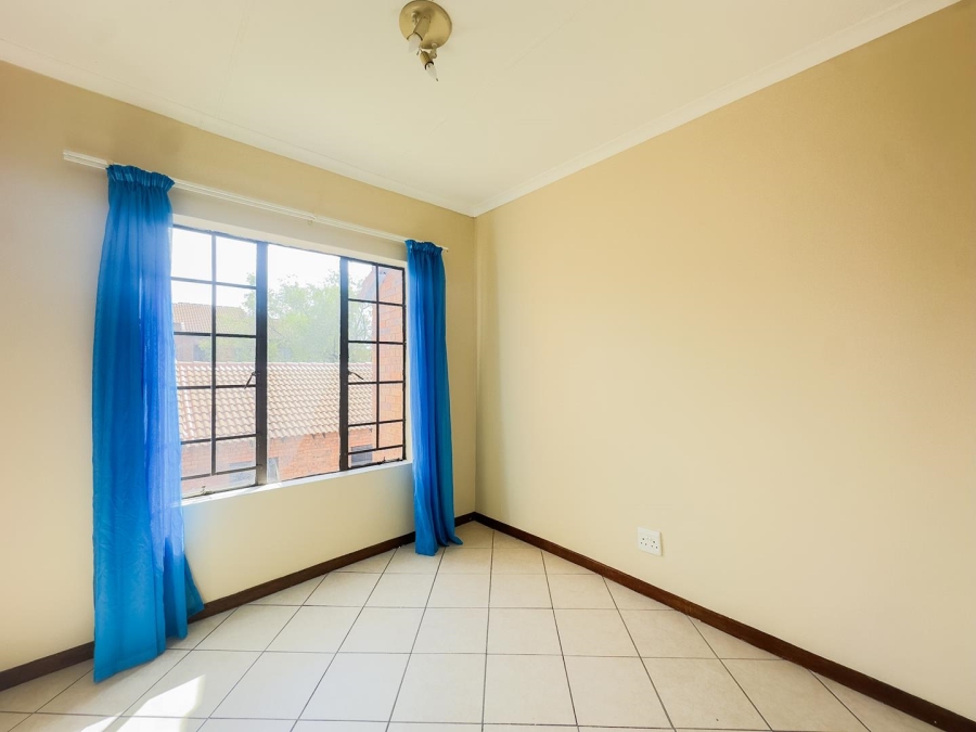 2 Bedroom Property for Sale in Mooikloof Ridge Gauteng