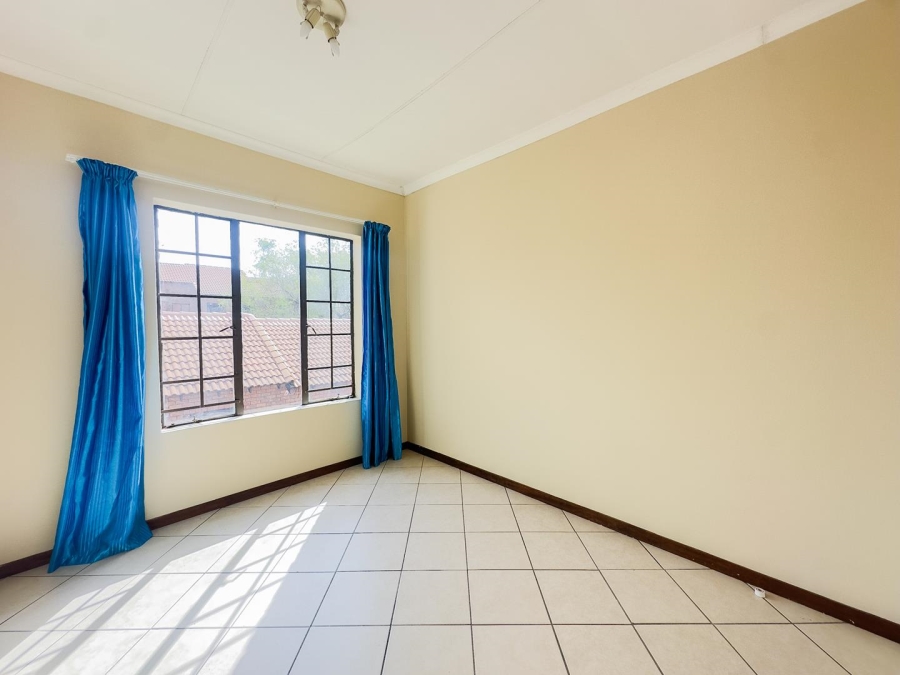 2 Bedroom Property for Sale in Mooikloof Ridge Gauteng