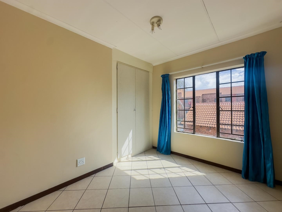2 Bedroom Property for Sale in Mooikloof Ridge Gauteng