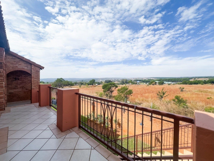 2 Bedroom Property for Sale in Mooikloof Ridge Gauteng